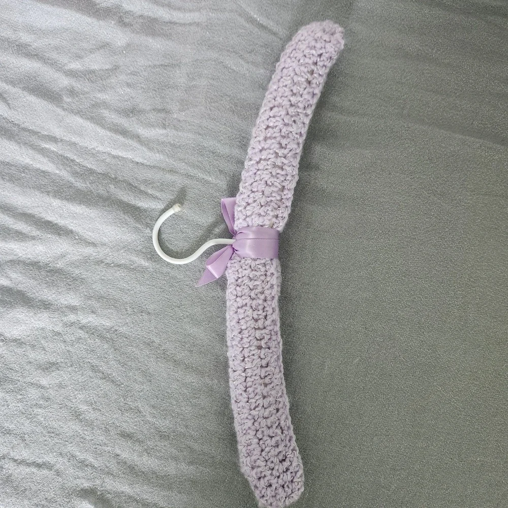 Set of 2 Vintage Style Padded Hangers Lavender Crochet &‎ Pink Satin Lace padded